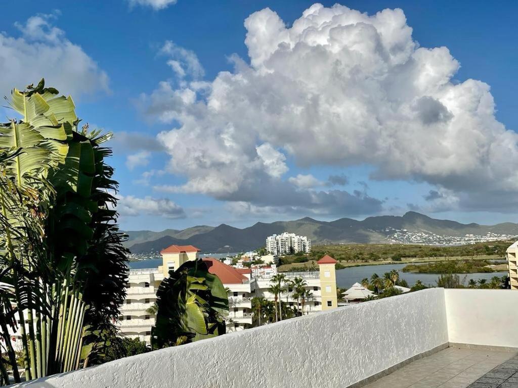 Tropical Beach Penthouse 3 Bedroom Mullet Bay Sint Maarten Cupecoy  エクステリア 写真